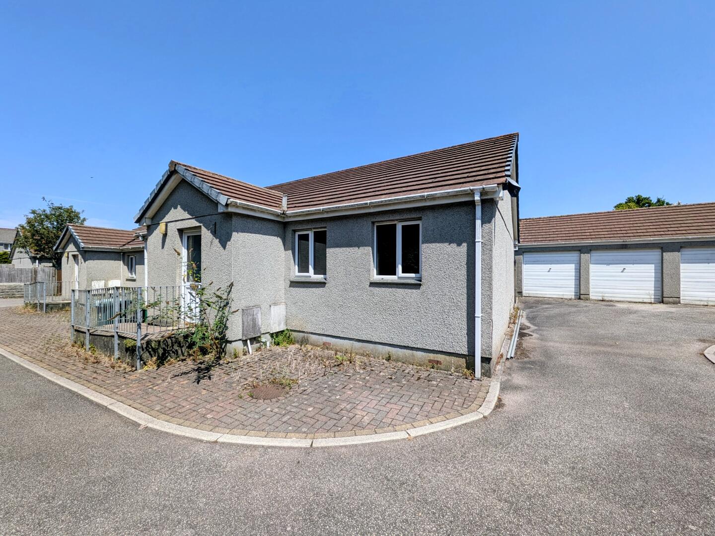 3 bed property in Highburrow Court, Redruth